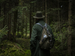 Mann im Wald